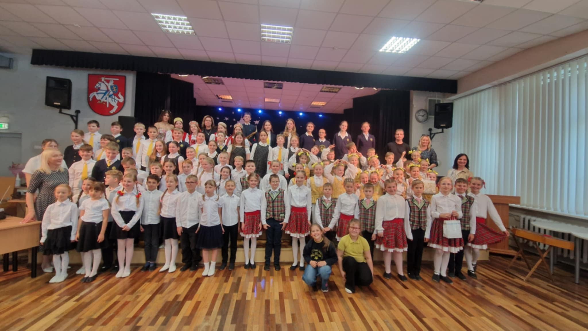 Muzikos ir šokių pynė
