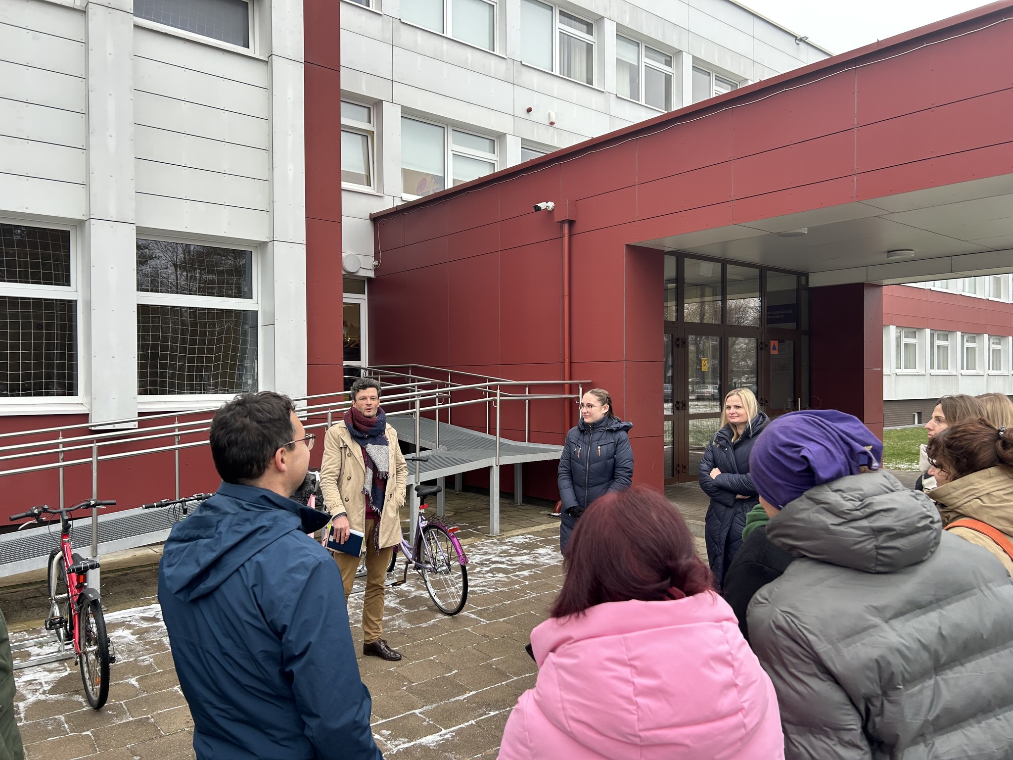 Baltijos jūros regiono šalių delegacija įvertino mokyklos infrastruktūrą