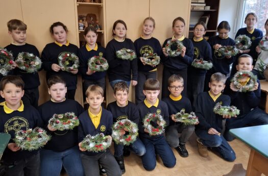 Edukacinė programa “Advento vainikas. Reikšmė ir kūrybiniai sprendimai iš gamtinių medžiagų”