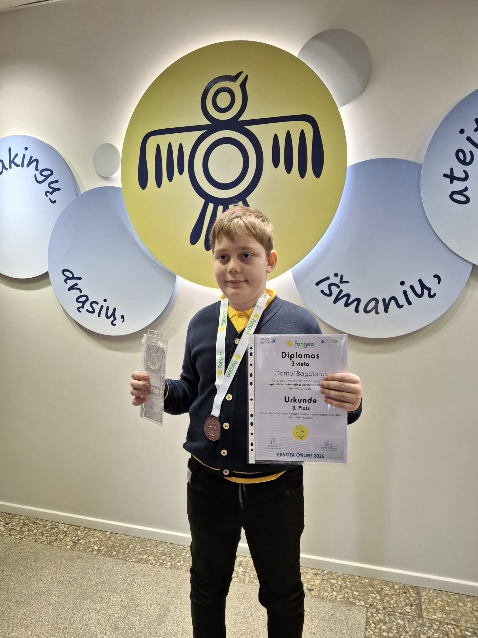 Diplomas ir bronzos medalis!