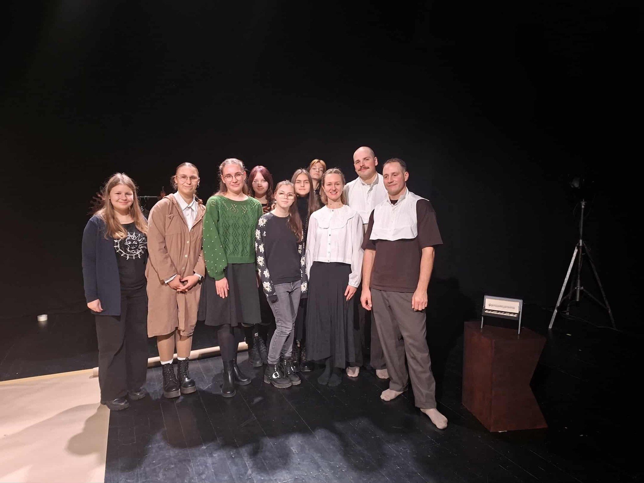 premjerinį spektaklį paaugliams Kastukas