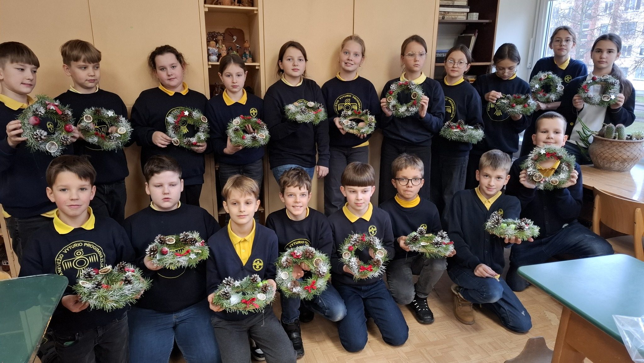 Edukacinė programa “Advento vainikas. Reikšmė ir kūrybiniai sprendimai iš gamtinių medžiagų”