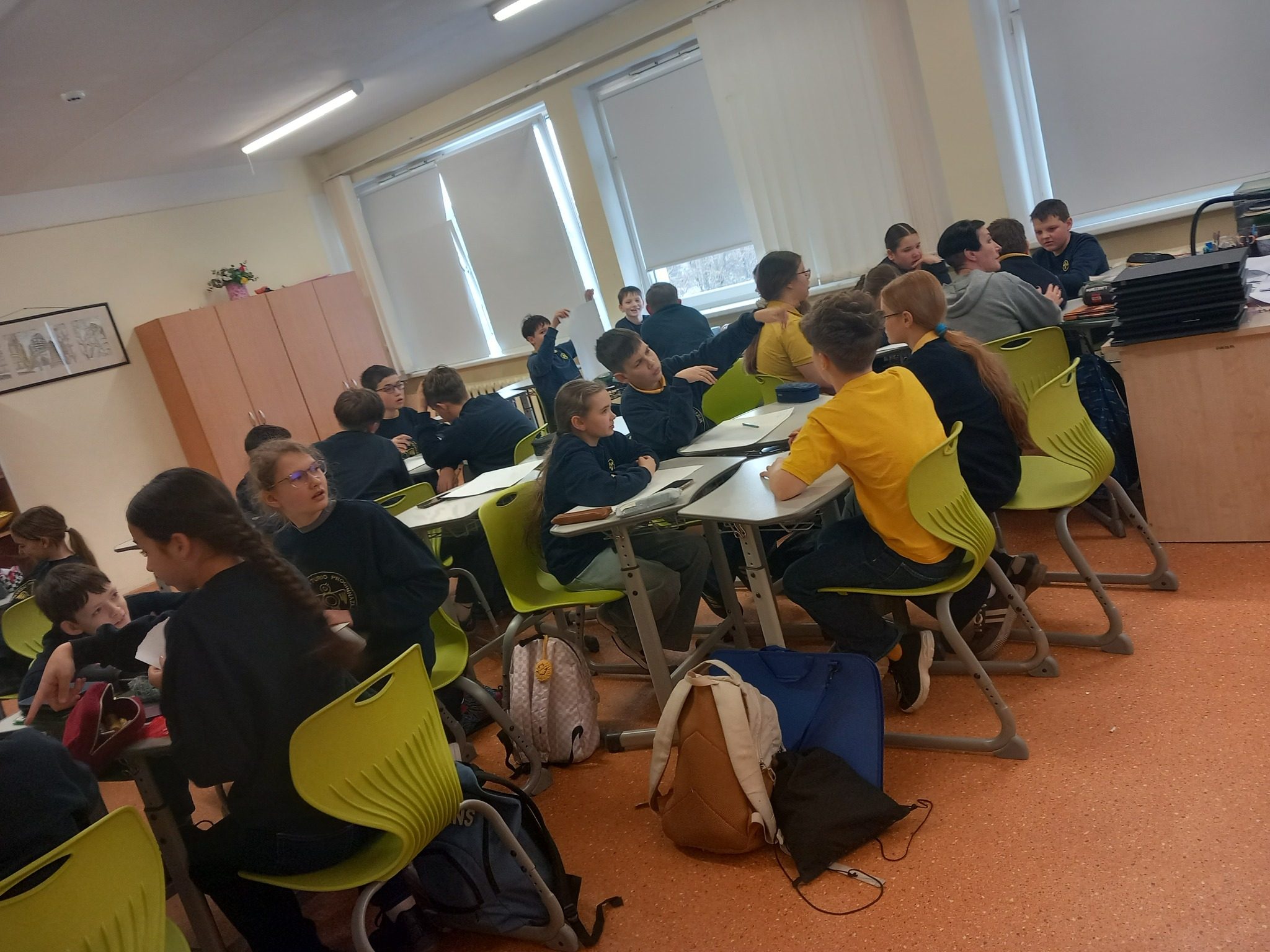 Kovo 23-27 dienomis 5-8 klasių mokiniai atliko trumpalaikius matematikos STEAM projektus - užduotis